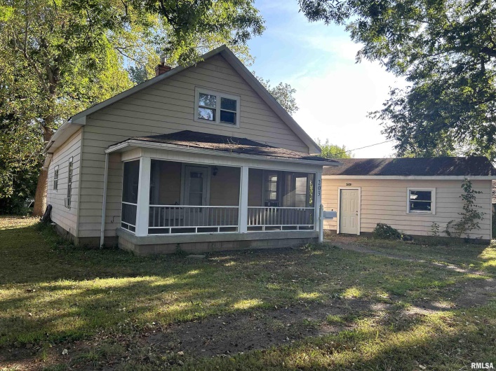 203 12TH Street, Metropolis, Illinois 62960, 3 Bedrooms Bedrooms, 0 ,1 BathroomBathrooms,Residential,For Sale,12TH,0,RMAEB459683