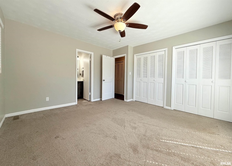 30 Red Bud Road, Harrisburg, Illinois 62946-5268, 3 Bedrooms Bedrooms, 0 ,2 BathroomsBathrooms,Residential,For Sale,Red Bud,0,RMAEB459684