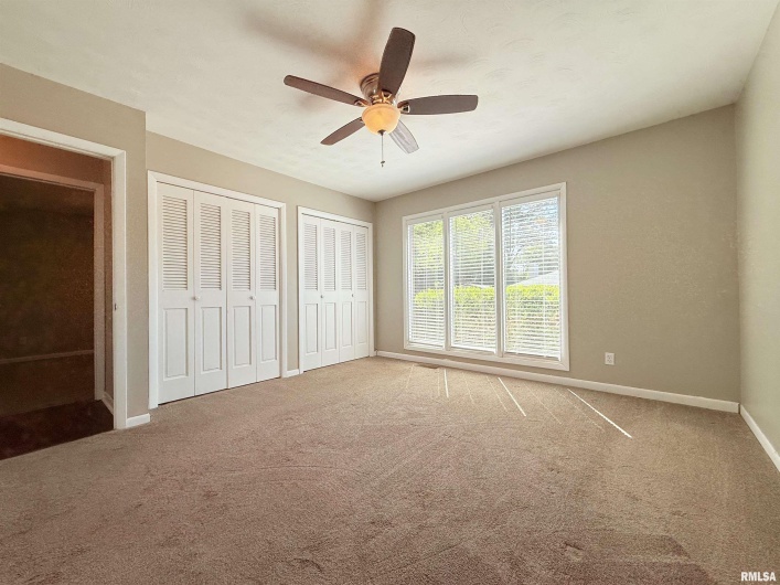 30 Red Bud Road, Harrisburg, Illinois 62946-5268, 3 Bedrooms Bedrooms, 0 ,2 BathroomsBathrooms,Residential,For Sale,Red Bud,0,RMAEB459684