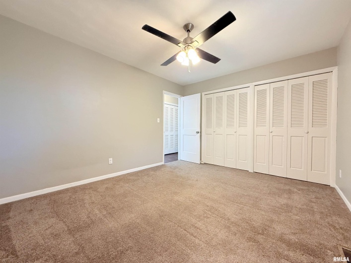 30 Red Bud Road, Harrisburg, Illinois 62946-5268, 3 Bedrooms Bedrooms, 0 ,2 BathroomsBathrooms,Residential,For Sale,Red Bud,0,RMAEB459684
