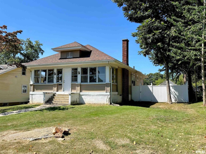 605 MAIN Street, Anna, Illinois 62906, 3 Bedrooms Bedrooms, 0 ,2 BathroomsBathrooms,Residential,For Sale,MAIN,0,RMAEB459692