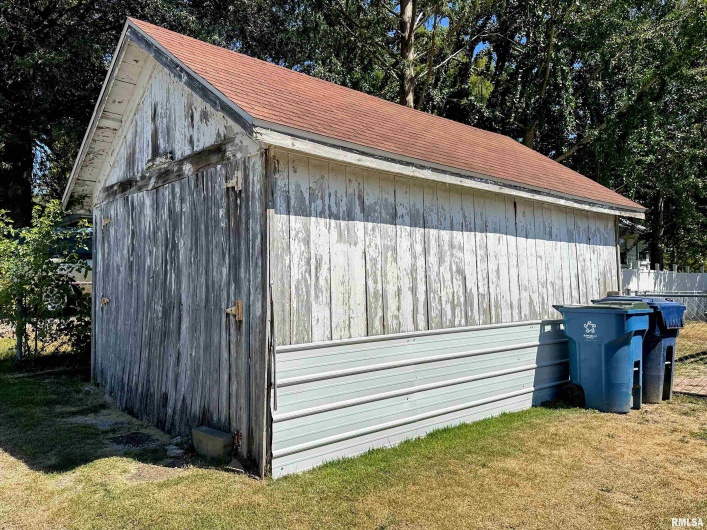 605 MAIN Street, Anna, Illinois 62906, 3 Bedrooms Bedrooms, 0 ,2 BathroomsBathrooms,Residential,For Sale,MAIN,0,RMAEB459692