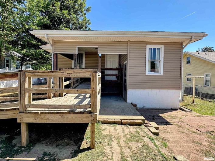 605 MAIN Street, Anna, Illinois 62906, 3 Bedrooms Bedrooms, 0 ,2 BathroomsBathrooms,Residential,For Sale,MAIN,0,RMAEB459692