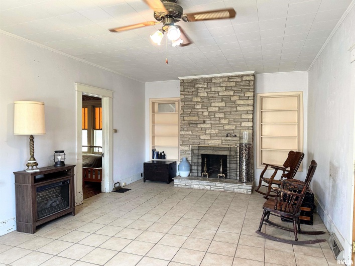 605 MAIN Street, Anna, Illinois 62906, 3 Bedrooms Bedrooms, 0 ,2 BathroomsBathrooms,Residential,For Sale,MAIN,0,RMAEB459692