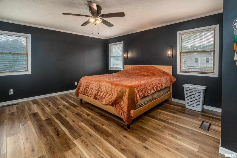 3700 State Route 147, Vienna, Illinois 62995, 3 Bedrooms Bedrooms, 0 ,3 BathroomsBathrooms,Residential,For Sale,State Route 147,0,RMAEB459686
