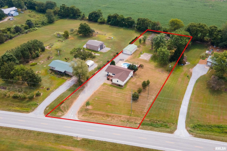 3700 State Route 147, Vienna, Illinois 62995, 3 Bedrooms Bedrooms, 0 ,3 BathroomsBathrooms,Residential,For Sale,State Route 147,0,RMAEB459686