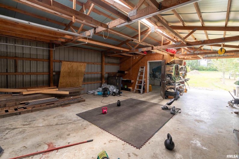 3700 State Route 147, Vienna, Illinois 62995, 3 Bedrooms Bedrooms, 0 ,3 BathroomsBathrooms,Residential,For Sale,State Route 147,0,RMAEB459686