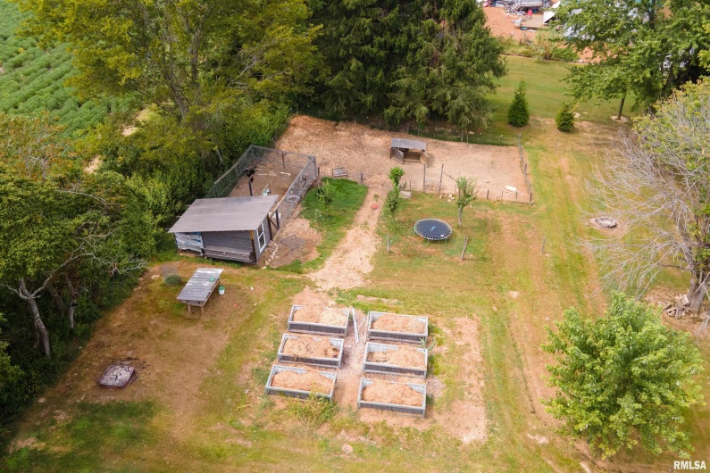 3700 State Route 147, Vienna, Illinois 62995, 3 Bedrooms Bedrooms, 0 ,3 BathroomsBathrooms,Residential,For Sale,State Route 147,0,RMAEB459686