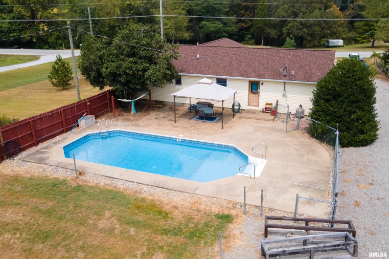 3700 State Route 147, Vienna, Illinois 62995, 3 Bedrooms Bedrooms, 0 ,3 BathroomsBathrooms,Residential,For Sale,State Route 147,0,RMAEB459686