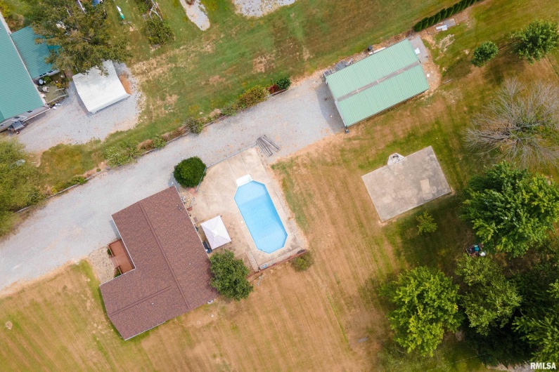3700 State Route 147, Vienna, Illinois 62995, 3 Bedrooms Bedrooms, 0 ,3 BathroomsBathrooms,Residential,For Sale,State Route 147,0,RMAEB459686
