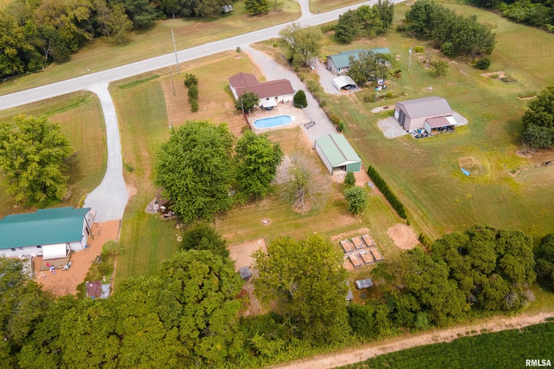 3700 State Route 147, Vienna, Illinois 62995, 3 Bedrooms Bedrooms, 0 ,3 BathroomsBathrooms,Residential,For Sale,State Route 147,0,RMAEB459686