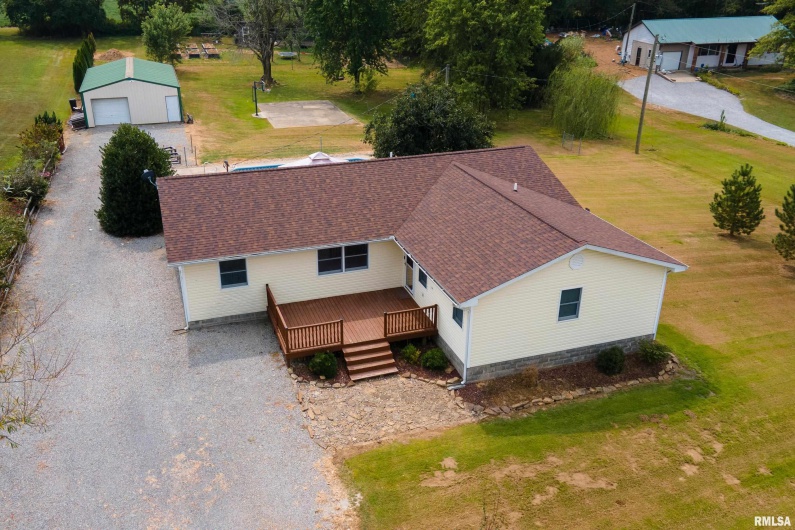 3700 State Route 147, Vienna, Illinois 62995, 3 Bedrooms Bedrooms, 0 ,3 BathroomsBathrooms,Residential,For Sale,State Route 147,0,RMAEB459686