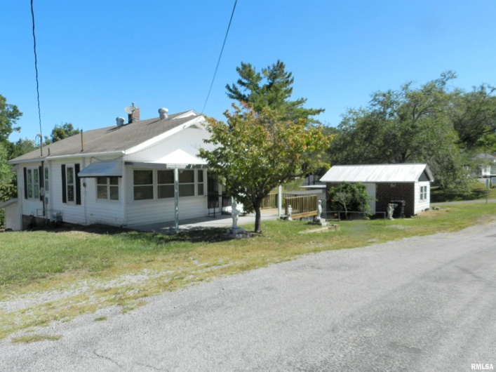 316 WILLIAMS Street, Rosiclare, Illinois 62982, 3 Bedrooms Bedrooms, 0 ,2 BathroomsBathrooms,Residential,For Sale,WILLIAMS,0,RMAEB459689