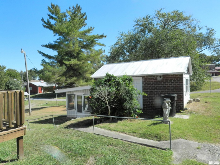 316 WILLIAMS Street, Rosiclare, Illinois 62982, 3 Bedrooms Bedrooms, 0 ,2 BathroomsBathrooms,Residential,For Sale,WILLIAMS,0,RMAEB459689