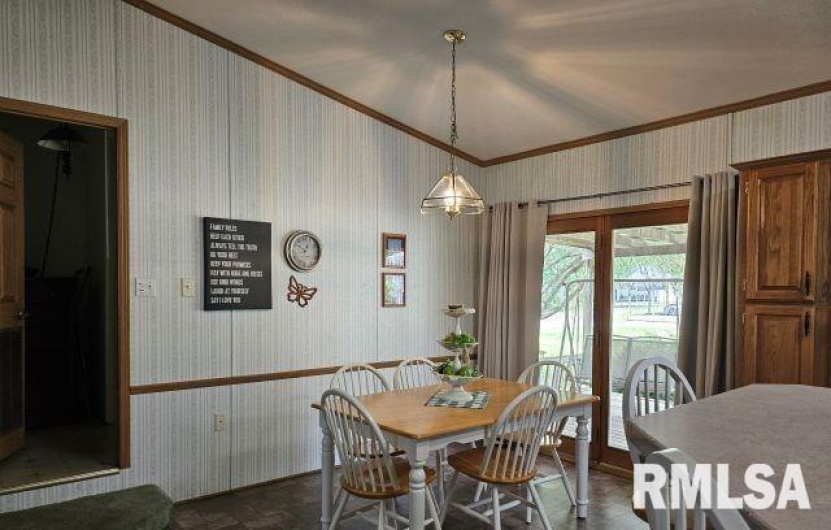 614 COLLEGE Street, Harrisburg, Illinois 62946, 3 Bedrooms Bedrooms, 0 ,2 BathroomsBathrooms,Residential,For Sale,COLLEGE,0,RMAEB459690