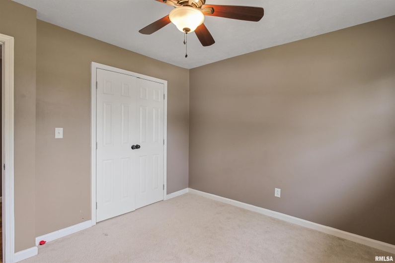 345 Lovers Lane, Harrisburg, Illinois 62946, 3 Bedrooms Bedrooms, 0 ,2 BathroomsBathrooms,Residential,For Sale,Lovers,0,RMAEB459693