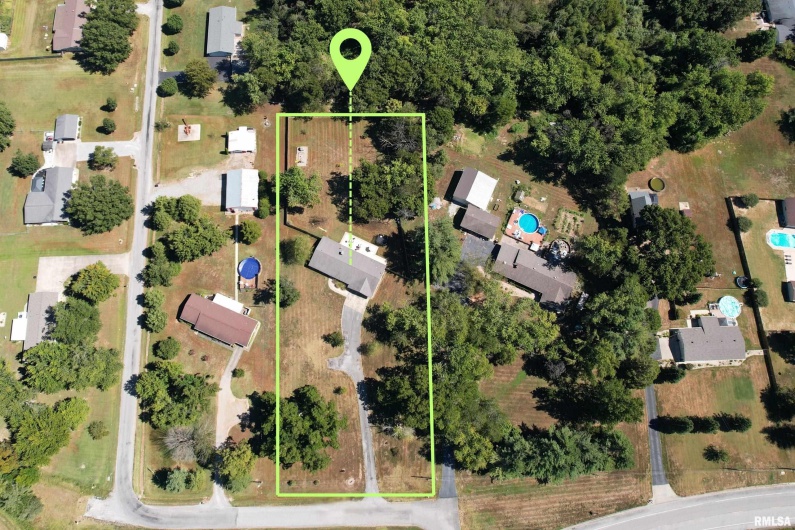 345 Lovers Lane, Harrisburg, Illinois 62946, 3 Bedrooms Bedrooms, 0 ,2 BathroomsBathrooms,Residential,For Sale,Lovers,0,RMAEB459693