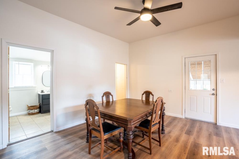 721 16TH Street, Herrin, Illinois 62948, 2 Bedrooms Bedrooms, 0 ,1 BathroomBathrooms,Residential,For Sale,16TH,0,RMAQC4267280