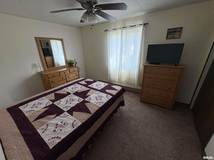 100 35TH Street, Herrin, Illinois 62948, 3 Bedrooms Bedrooms, 0 ,1 BathroomBathrooms,Residential,For Sale,35TH,0,RMAEB459698