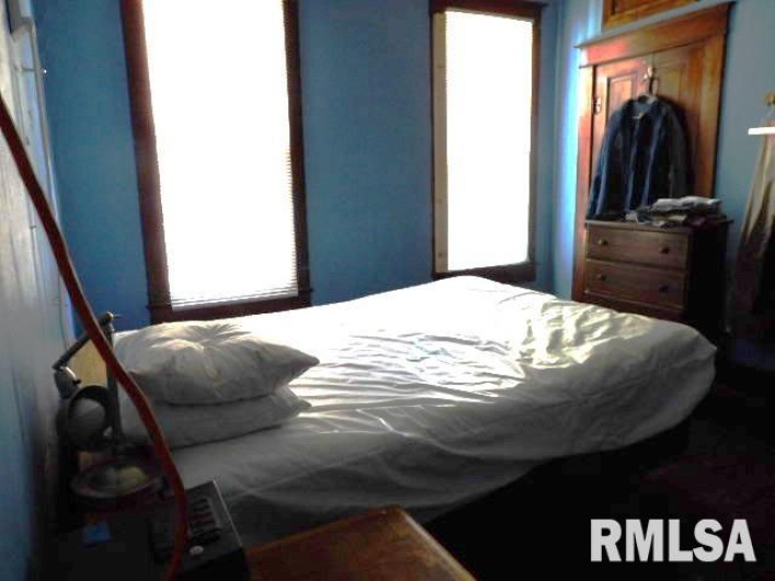 19 WEBSTER Street, Harrisburg, Illinois 62946, 2 Bedrooms Bedrooms, 0 ,1 BathroomBathrooms,Residential,For Sale,WEBSTER,0,RMAEB459714