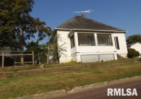 19 WEBSTER Street, Harrisburg, Illinois 62946, 2 Bedrooms Bedrooms, 0 ,1 BathroomBathrooms,Residential,For Sale,WEBSTER,0,RMAEB459714