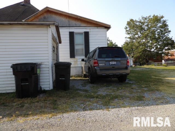 19 WEBSTER Street, Harrisburg, Illinois 62946, 2 Bedrooms Bedrooms, 0 ,1 BathroomBathrooms,Residential,For Sale,WEBSTER,0,RMAEB459714