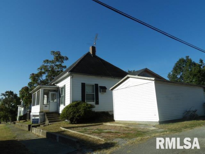19 WEBSTER Street, Harrisburg, Illinois 62946, 2 Bedrooms Bedrooms, 0 ,1 BathroomBathrooms,Residential,For Sale,WEBSTER,0,RMAEB459714
