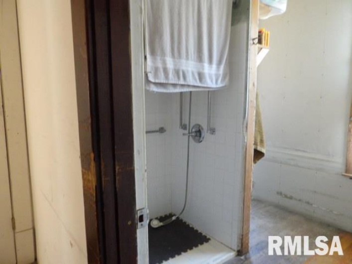 19 WEBSTER Street, Harrisburg, Illinois 62946, 2 Bedrooms Bedrooms, 0 ,1 BathroomBathrooms,Residential,For Sale,WEBSTER,0,RMAEB459714