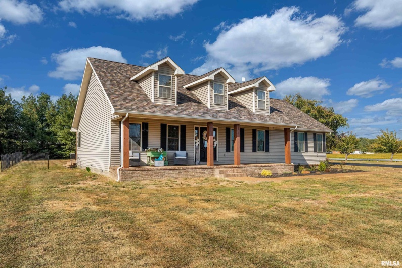 1710 Broeking Road, Marion, Illinois 62959, 3 Bedrooms Bedrooms, 0 ,2 BathroomsBathrooms,Residential,For Sale,Broeking,0,RMAEB459707