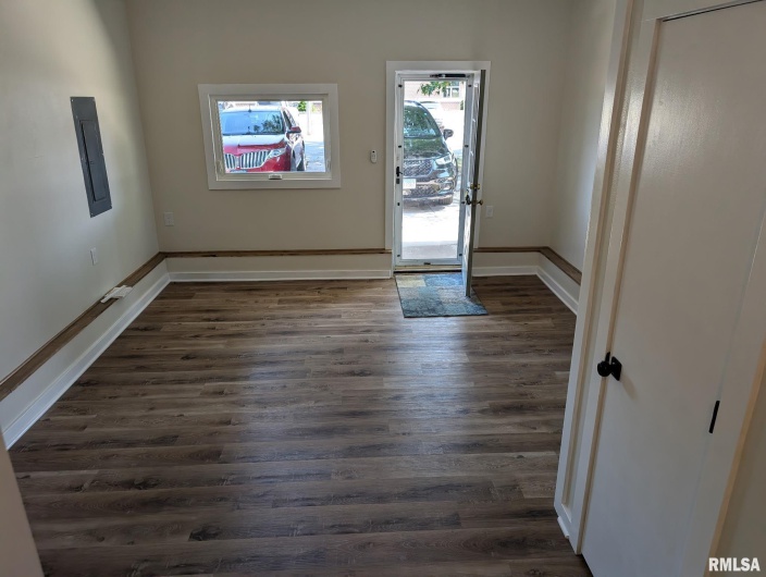 515 5TH Street, Elkville, Illinois 62932, 2 Bedrooms Bedrooms, 0 ,1 BathroomBathrooms,Residential,For Sale,5TH,0,RMAEB459729