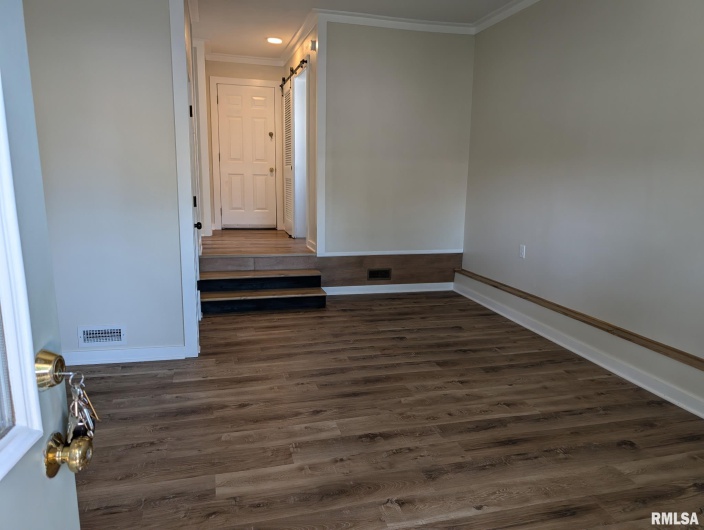 515 5TH Street, Elkville, Illinois 62932, 2 Bedrooms Bedrooms, 0 ,1 BathroomBathrooms,Residential,For Sale,5TH,0,RMAEB459729