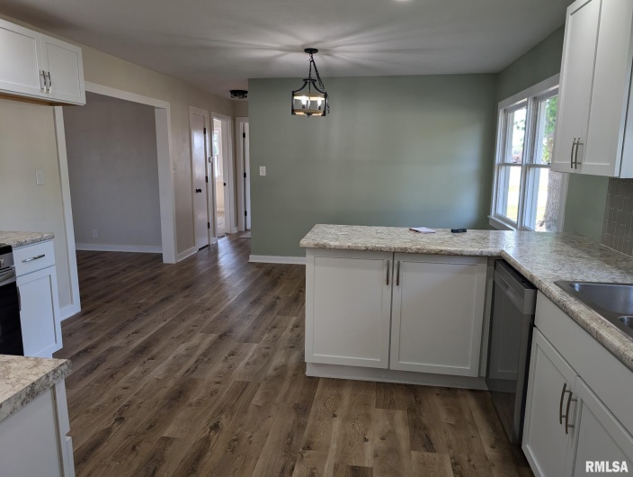 515 5TH Street, Elkville, Illinois 62932, 2 Bedrooms Bedrooms, 0 ,1 BathroomBathrooms,Residential,For Sale,5TH,0,RMAEB459729