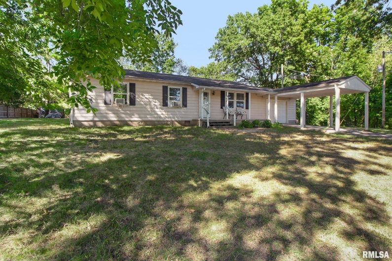 16042 Ralls Grove Road, Creal Springs, Illinois 62922, 4 Bedrooms Bedrooms, 0 ,1 BathroomBathrooms,Residential,For Sale,Ralls Grove,0,RMAQC4267356