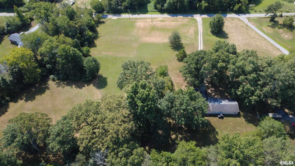 16042 Ralls Grove Road, Creal Springs, Illinois 62922, 4 Bedrooms Bedrooms, 0 ,1 BathroomBathrooms,Residential,For Sale,Ralls Grove,0,RMAQC4267356