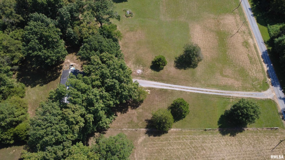16042 Ralls Grove Road, Creal Springs, Illinois 62922, 4 Bedrooms Bedrooms, 0 ,1 BathroomBathrooms,Residential,For Sale,Ralls Grove,0,RMAQC4267356