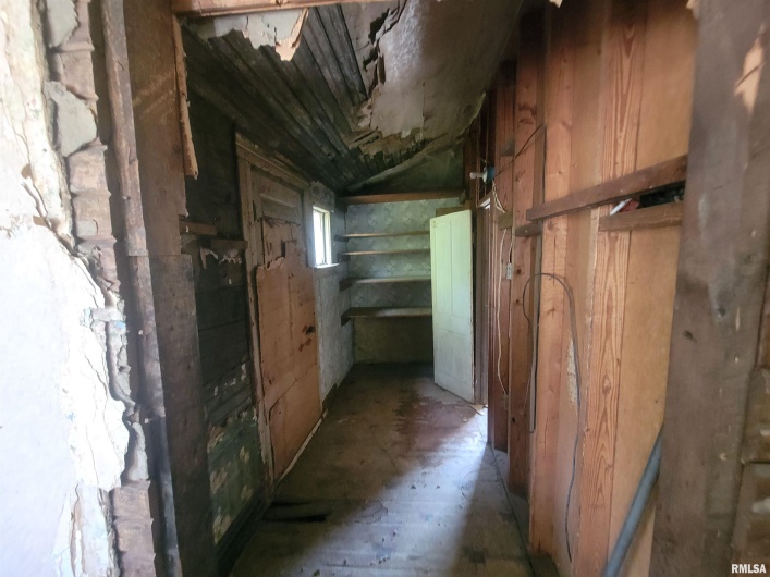 600 25TH Street, Herrin, Illinois 62948, 2 Bedrooms Bedrooms, 0 ,1 BathroomBathrooms,Residential,For Sale,25TH,0,RMAEB459732