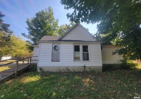 600 25TH Street, Herrin, Illinois 62948, 2 Bedrooms Bedrooms, 0 ,1 BathroomBathrooms,Residential,For Sale,25TH,0,RMAEB459732