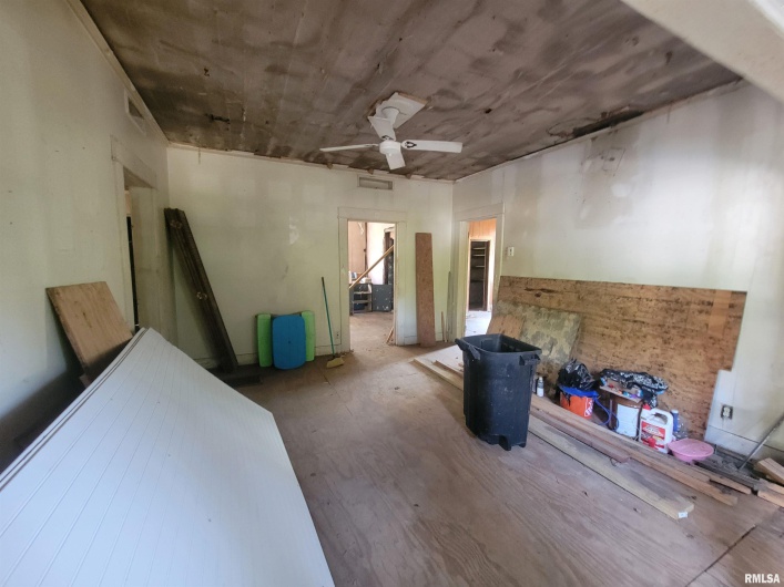 600 25TH Street, Herrin, Illinois 62948, 2 Bedrooms Bedrooms, 0 ,1 BathroomBathrooms,Residential,For Sale,25TH,0,RMAEB459732