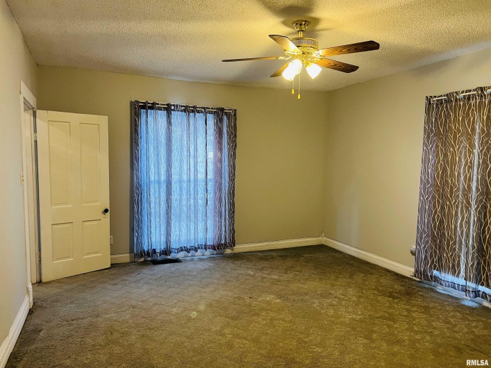 208 CALHOUN Street, Equality, Illinois 62934, 3 Bedrooms Bedrooms, 0 ,2 BathroomsBathrooms,Residential,For Sale,CALHOUN,0,RMAEB459735