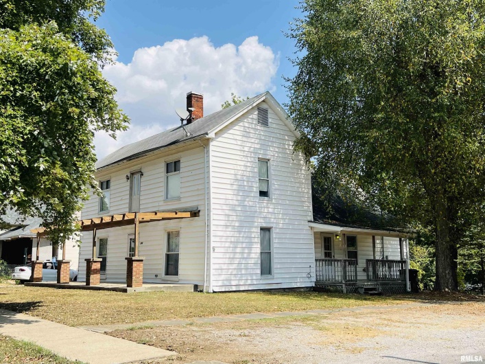 208 CALHOUN Street, Equality, Illinois 62934, 3 Bedrooms Bedrooms, 0 ,2 BathroomsBathrooms,Residential,For Sale,CALHOUN,0,RMAEB459735