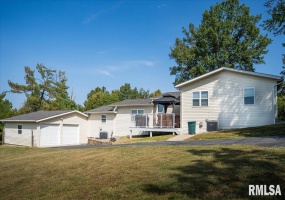 580 PHILLIPS Road, Carbondale, Illinois 62902, 3 Bedrooms Bedrooms, 0 ,2 BathroomsBathrooms,Residential,For Sale,PHILLIPS,0,RMAEB459734