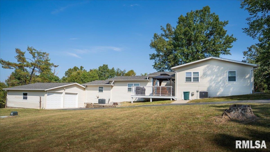580 PHILLIPS Road, Carbondale, Illinois 62902, 3 Bedrooms Bedrooms, 0 ,2 BathroomsBathrooms,Residential,For Sale,PHILLIPS,0,RMAEB459734