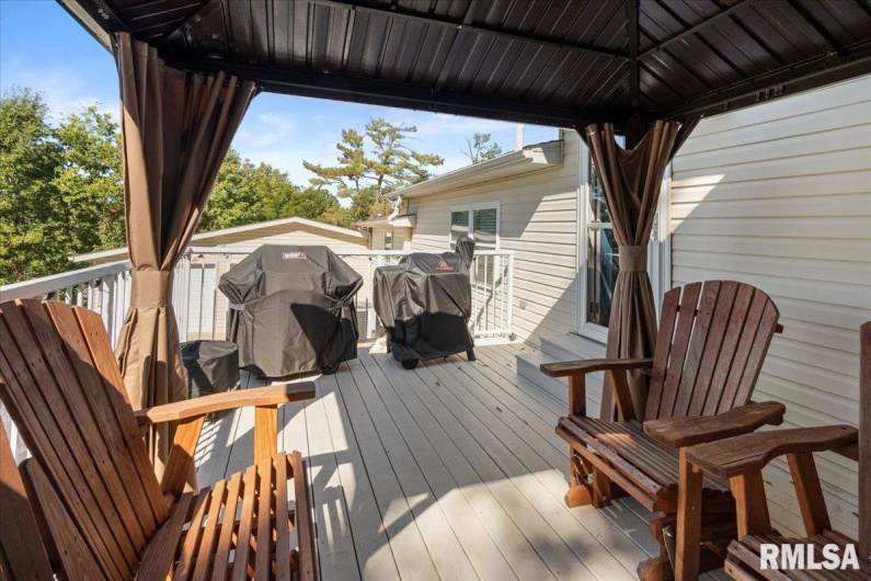 580 PHILLIPS Road, Carbondale, Illinois 62902, 3 Bedrooms Bedrooms, 0 ,2 BathroomsBathrooms,Residential,For Sale,PHILLIPS,0,RMAEB459734