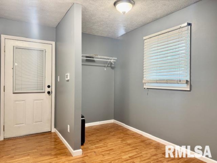 107 SCOTT Street, Marion, Illinois 62959, 2 Bedrooms Bedrooms, 0 ,2 BathroomsBathrooms,Residential,For Sale,SCOTT,0,RMAEB459719