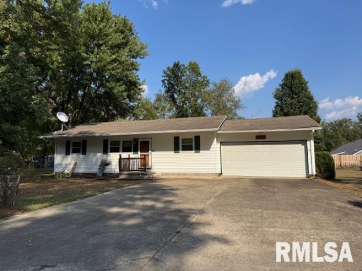 107 SCOTT Street, Marion, Illinois 62959, 2 Bedrooms Bedrooms, 0 ,2 BathroomsBathrooms,Residential,For Sale,SCOTT,0,RMAEB459719