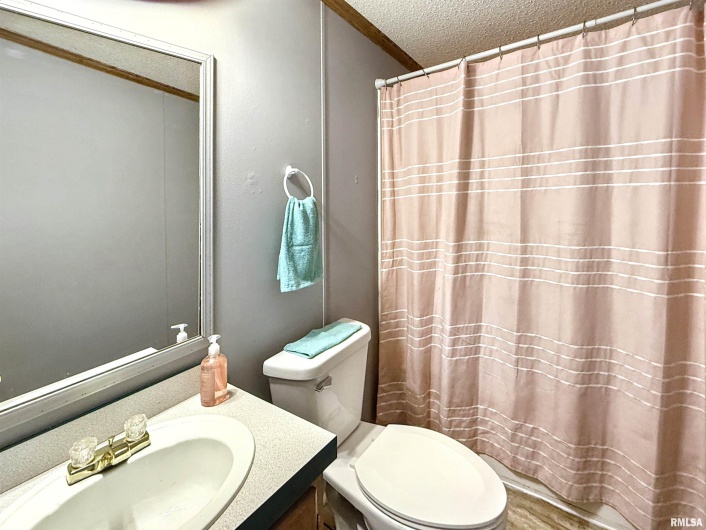 200 MADISON Street, Carterville, Illinois 62918, 3 Bedrooms Bedrooms, 0 ,2 BathroomsBathrooms,Residential,For Sale,MADISON,0,RMAQC4267340