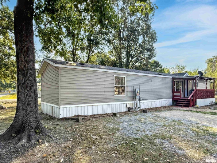 200 MADISON Street, Carterville, Illinois 62918, 3 Bedrooms Bedrooms, 0 ,2 BathroomsBathrooms,Residential,For Sale,MADISON,0,RMAQC4267340