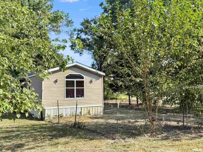 200 MADISON Street, Carterville, Illinois 62918, 3 Bedrooms Bedrooms, 0 ,2 BathroomsBathrooms,Residential,For Sale,MADISON,0,RMAQC4267340
