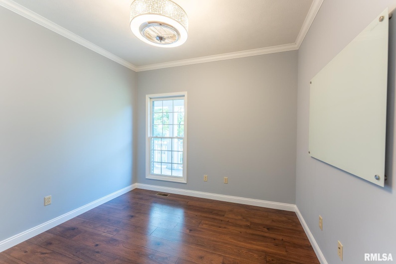 306 ARBOR Drive, Carterville, Illinois 62918, 4 Bedrooms Bedrooms, 0 ,2 BathroomsBathrooms,Residential,For Sale,ARBOR,0,RMAEB459720