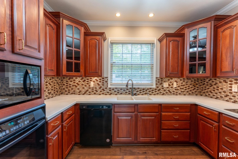 306 ARBOR Drive, Carterville, Illinois 62918, 4 Bedrooms Bedrooms, 0 ,2 BathroomsBathrooms,Residential,For Sale,ARBOR,0,RMAEB459720